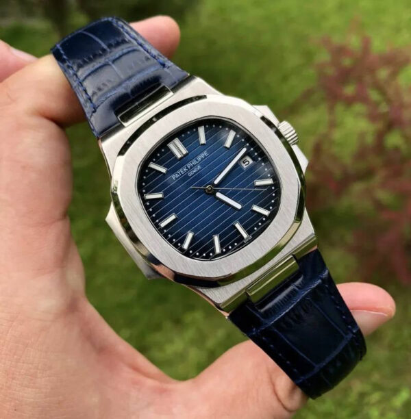 PATEK PHILIPPE AQUANAUT for men - Image 3