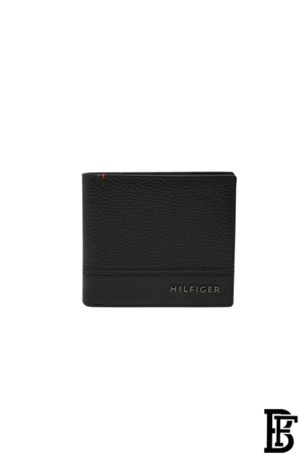 Tommy Hilfiger Wallet is a one to face solid style covered in light/black leather - Image 2