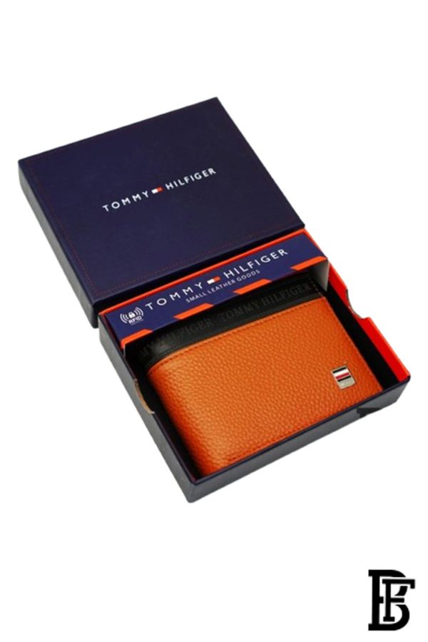 Tommy Hilfiger Men Leather Global Coin Wallet Brown
