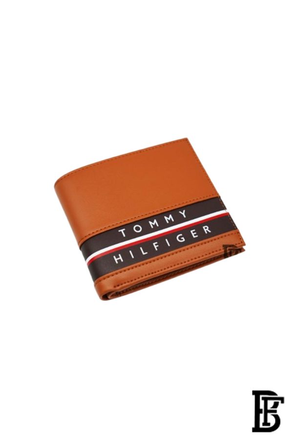 Tommy Hilfiger Wallet is a one to face solid style covered in light/BROWN leather - Image 3