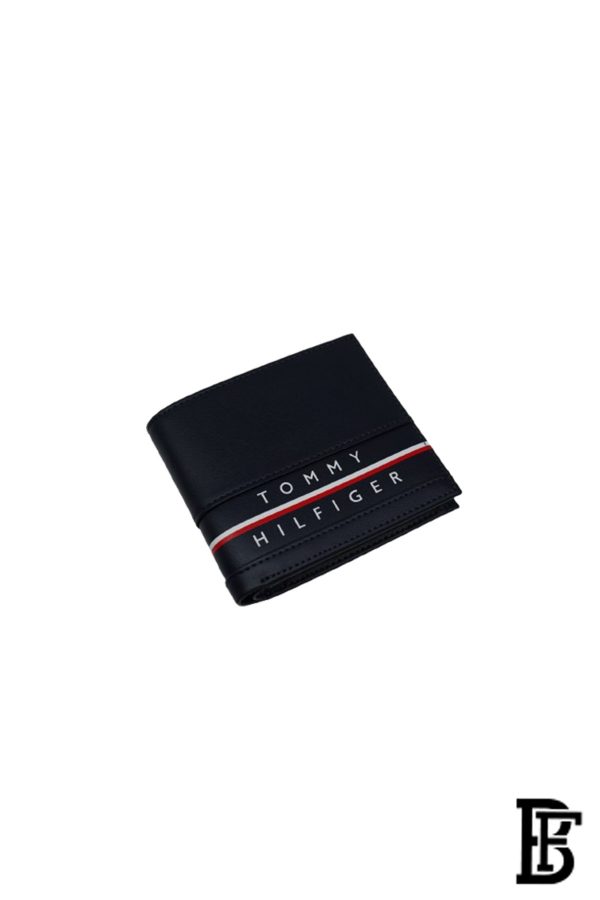 Tommy Hilfiger Wallet is a one to face solid style covered in light/BLUE leather - Image 4