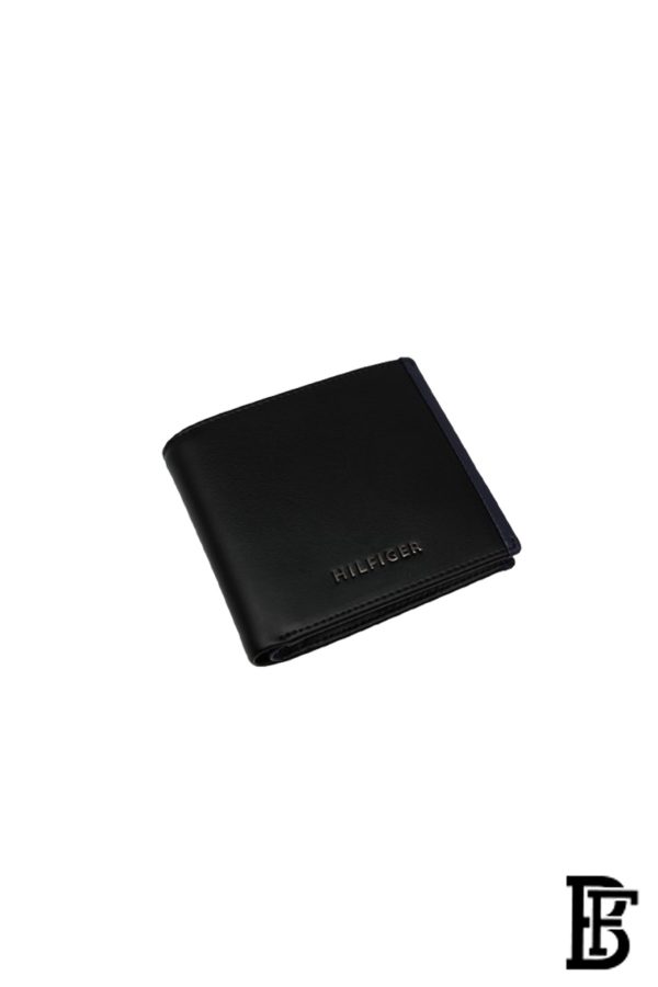 Tommy Hilfiger Wallet is a one to face solid style covered in light/black leather - Image 4