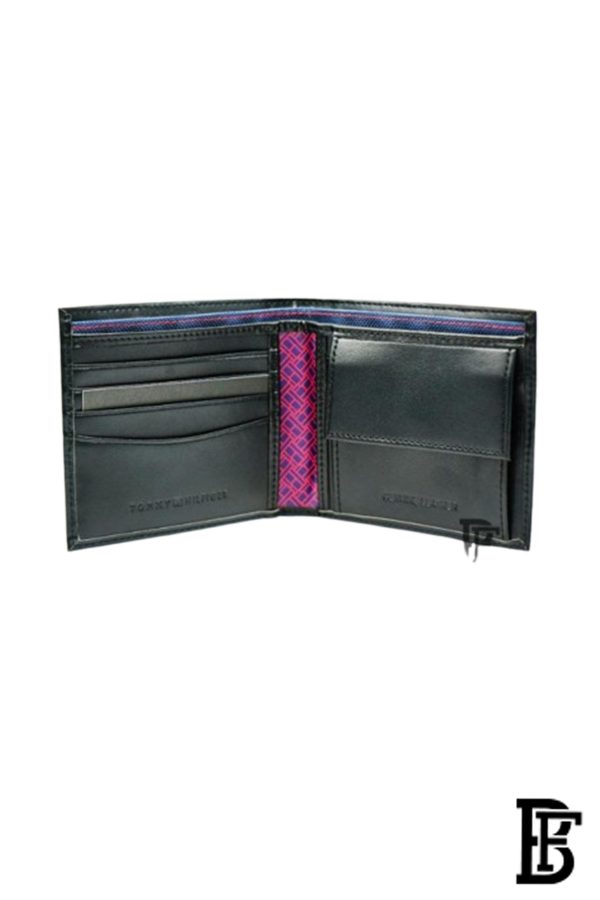 Tommy Hilfiger Wallet is a one to face solid style covered in light/black leather - Image 3